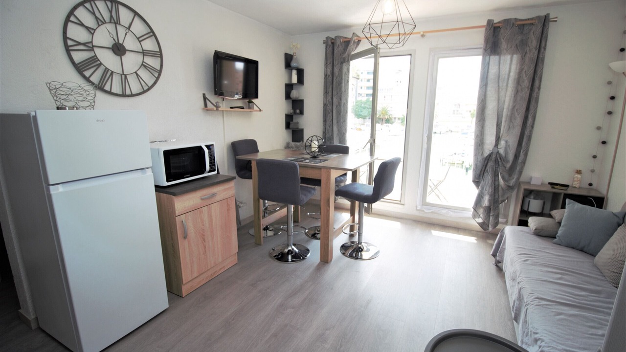 Photo of Livingroom in Le Port