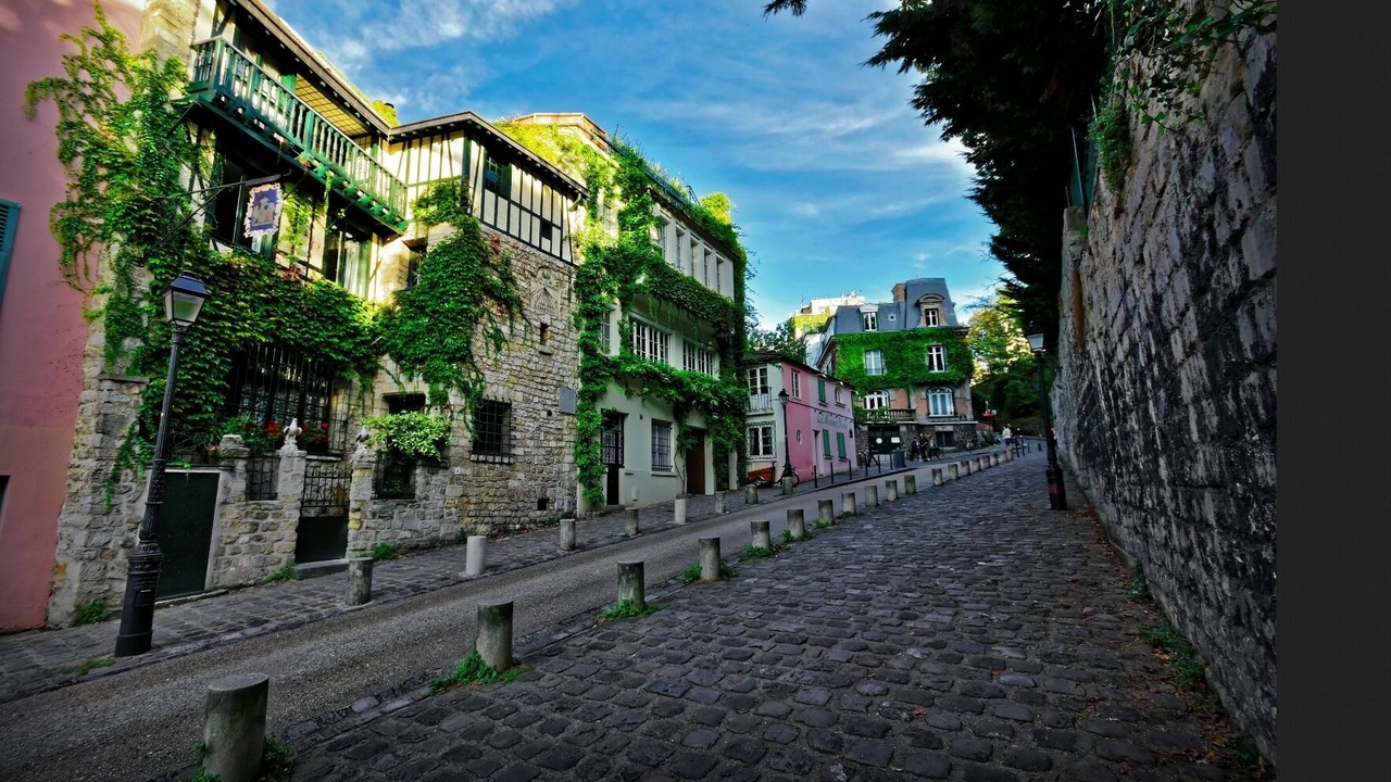 Photo of Outdoor in Quartier des Grandes-Carrieres