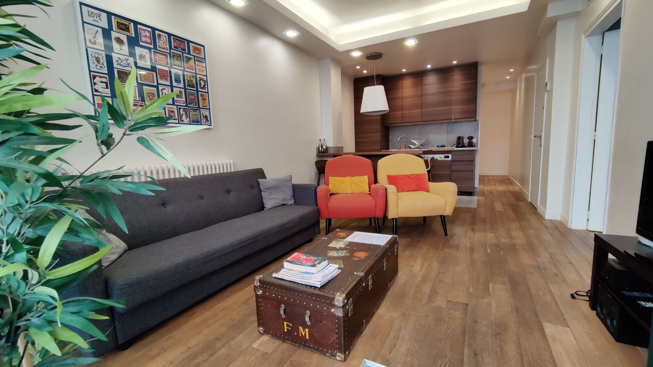 Photo of Livingroom in Quartier des Grandes-Carrieres