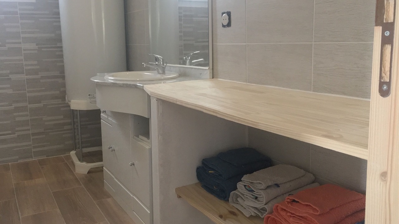 Photo of Bathroom in Beauvoir-sur-Mer