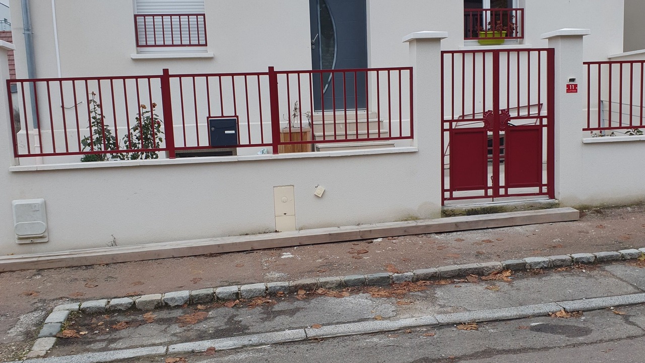 Photo of Outdoor in Montmuzard