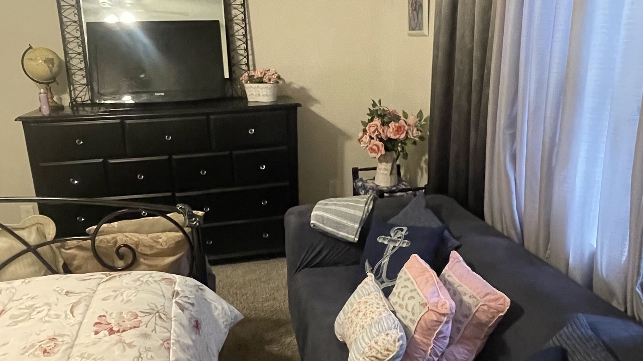 Photo of Bedroom in Pasadena