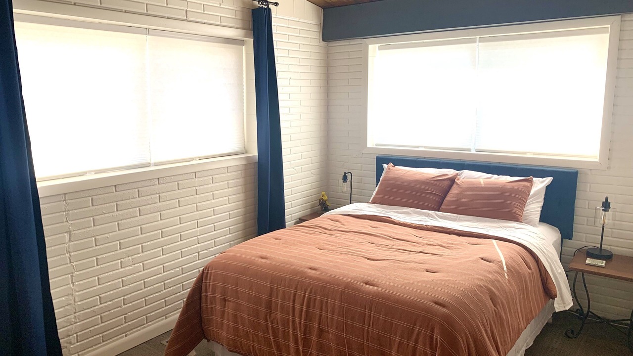 Photo of Bedroom in Sunrise Beach