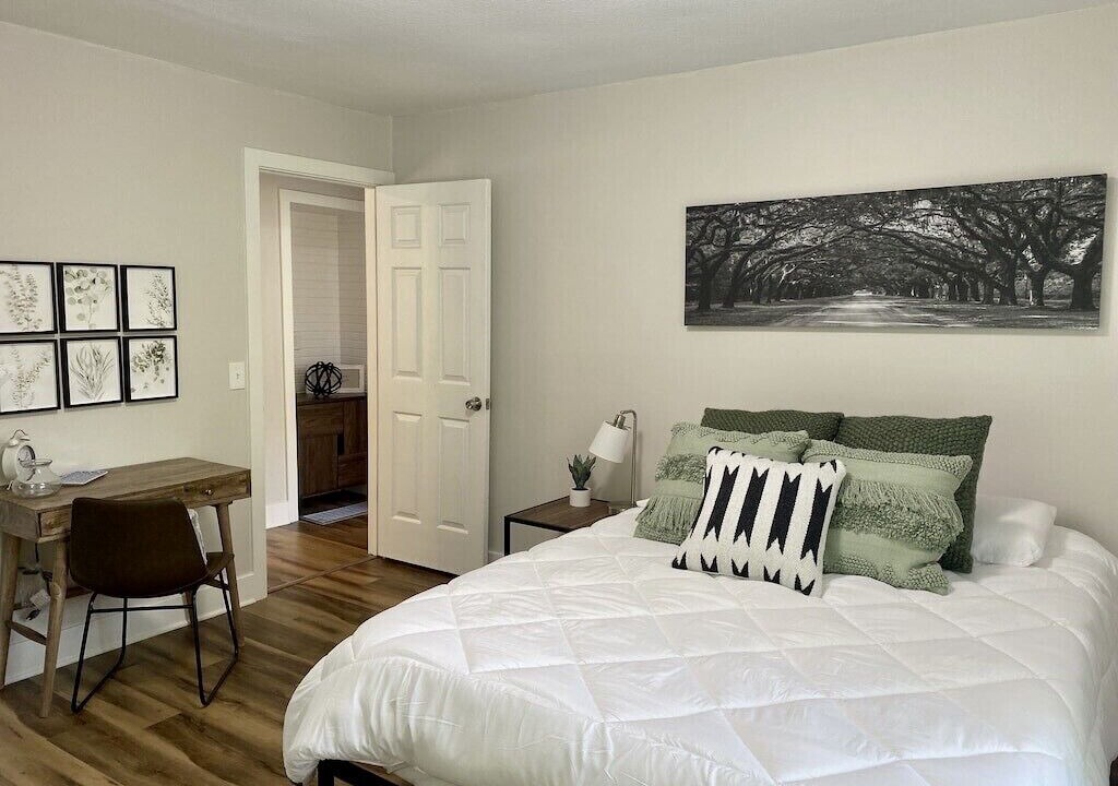 Photo of Bedroom in Parkville