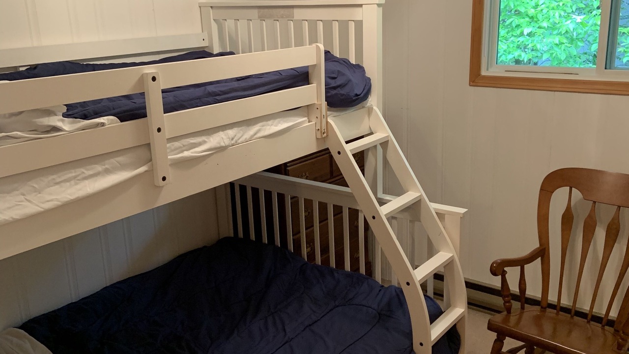 Photo of Bedroom in Hillside Beach