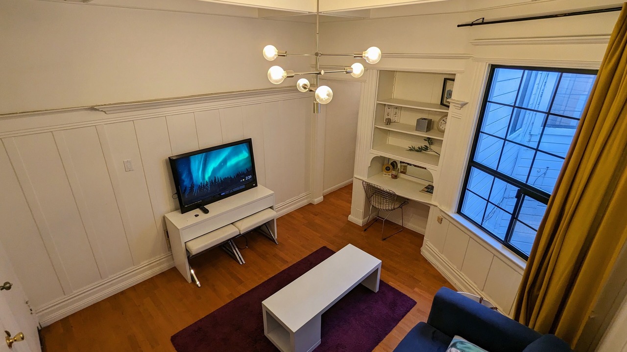 Photo of Livingroom in Downtown San Francisco