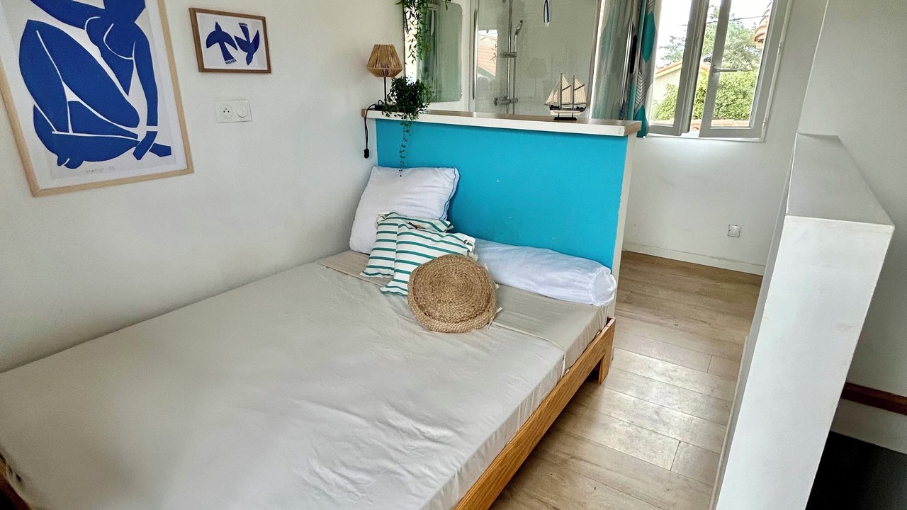 Photo of Bedroom in Le Port