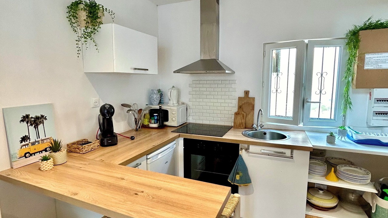 Photo of Kitchen in Le Port