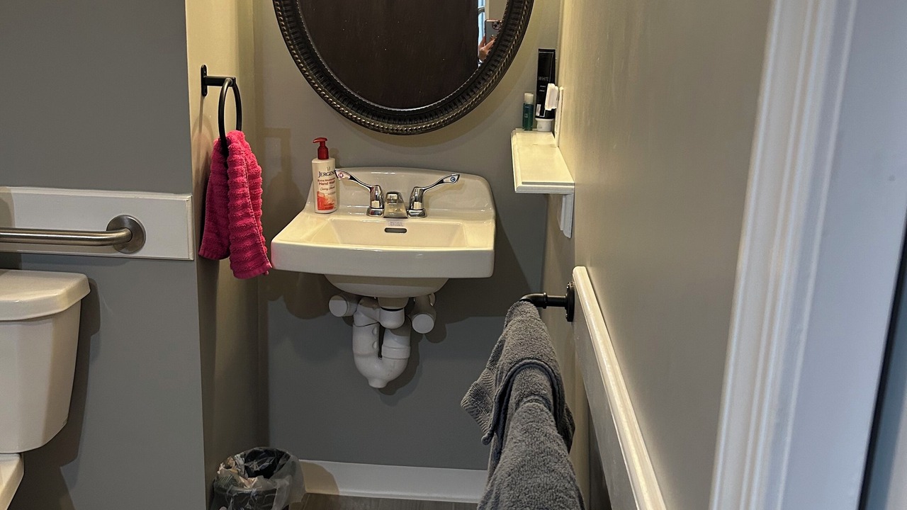 Photo of Bathroom in Gettysburg