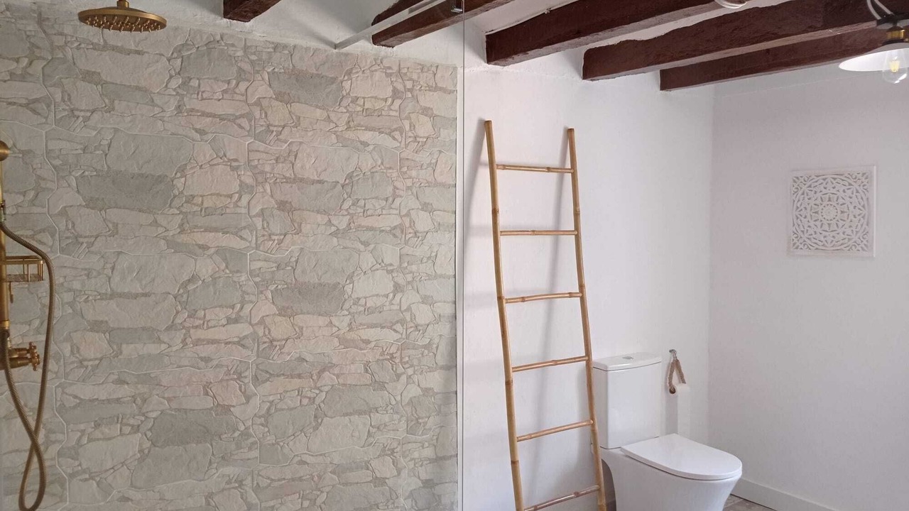 Photo of Bathroom in Creixell