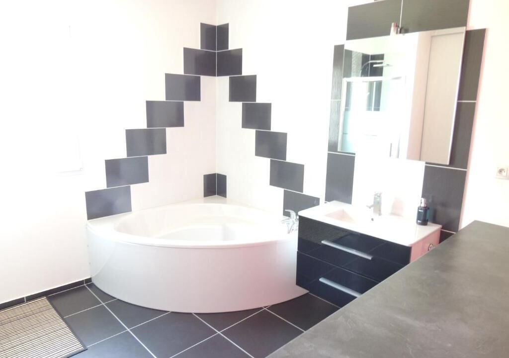 Photo of Bathroom in Tresboeuf