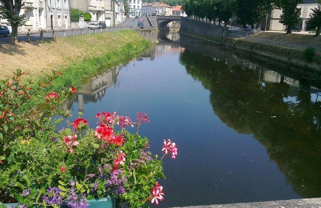 Photo of Outdoor in Saint-Martin-des-Fontaines