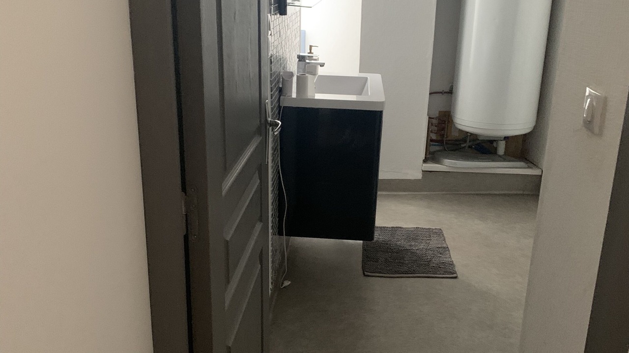 Photo of Bathroom in Dinan