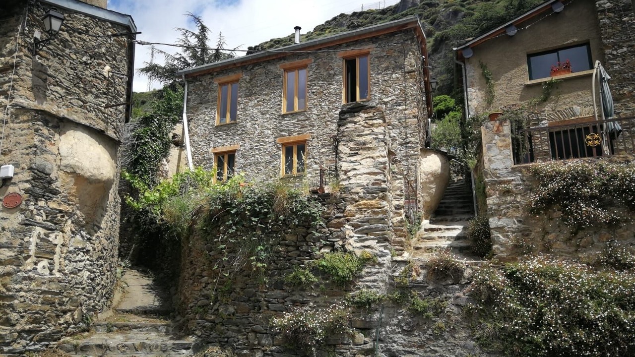 Photo of Others in Nohedes