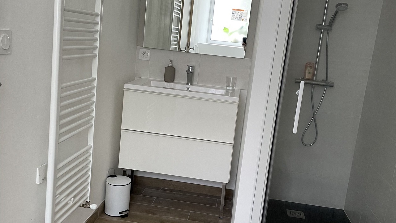 Photo of Bathroom in Bouguenais