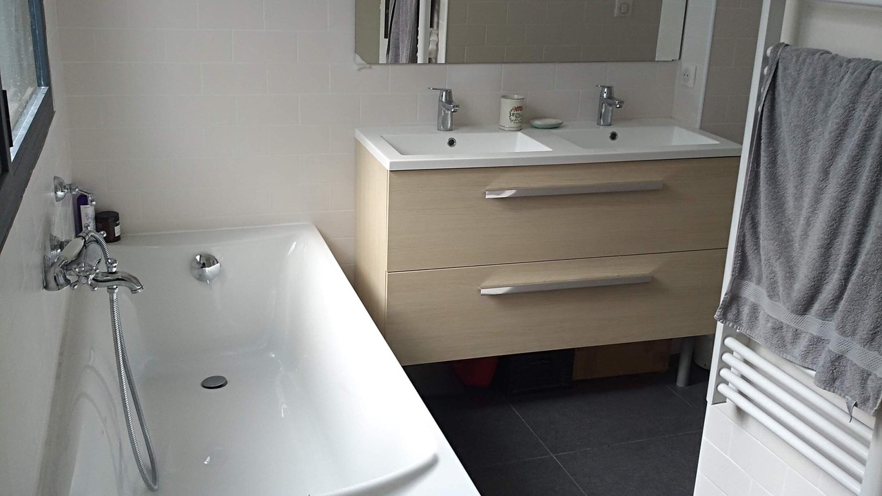Photo of Bathroom in Quartier Saint-Marc - Croix de Pierre - Saint-Nicaise