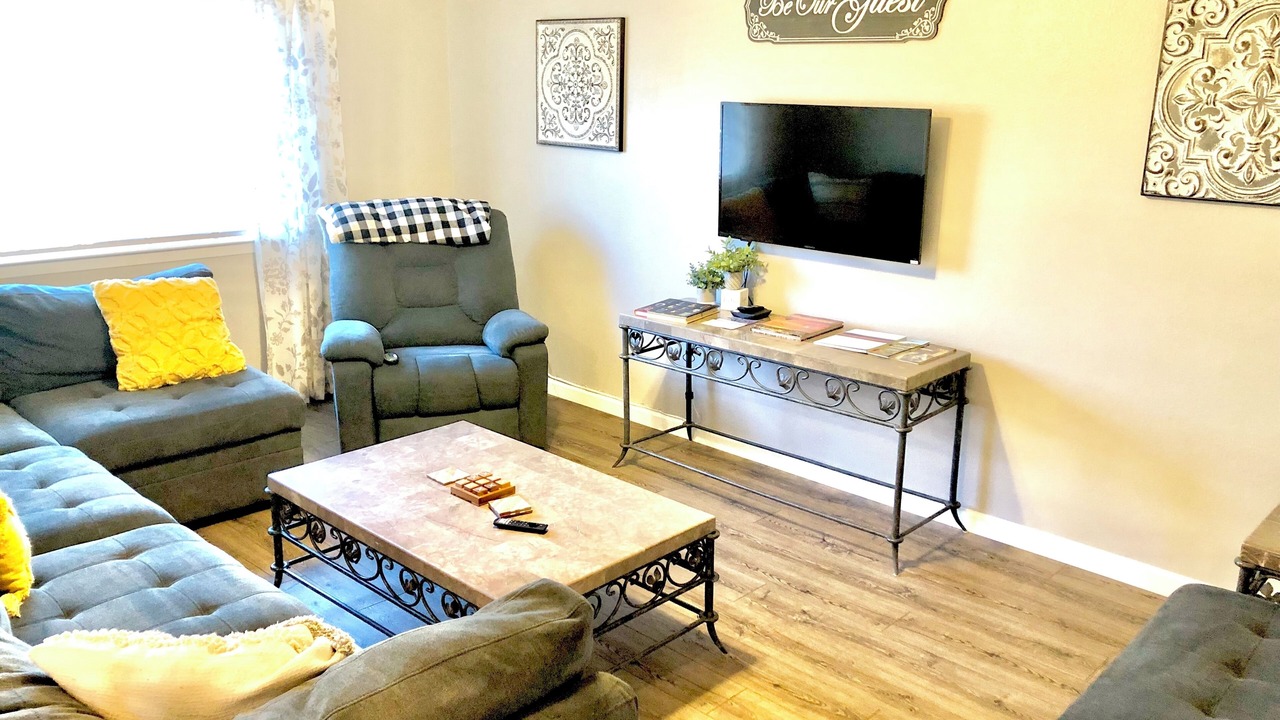 Photo of Bedroom in Loma Del Rey
