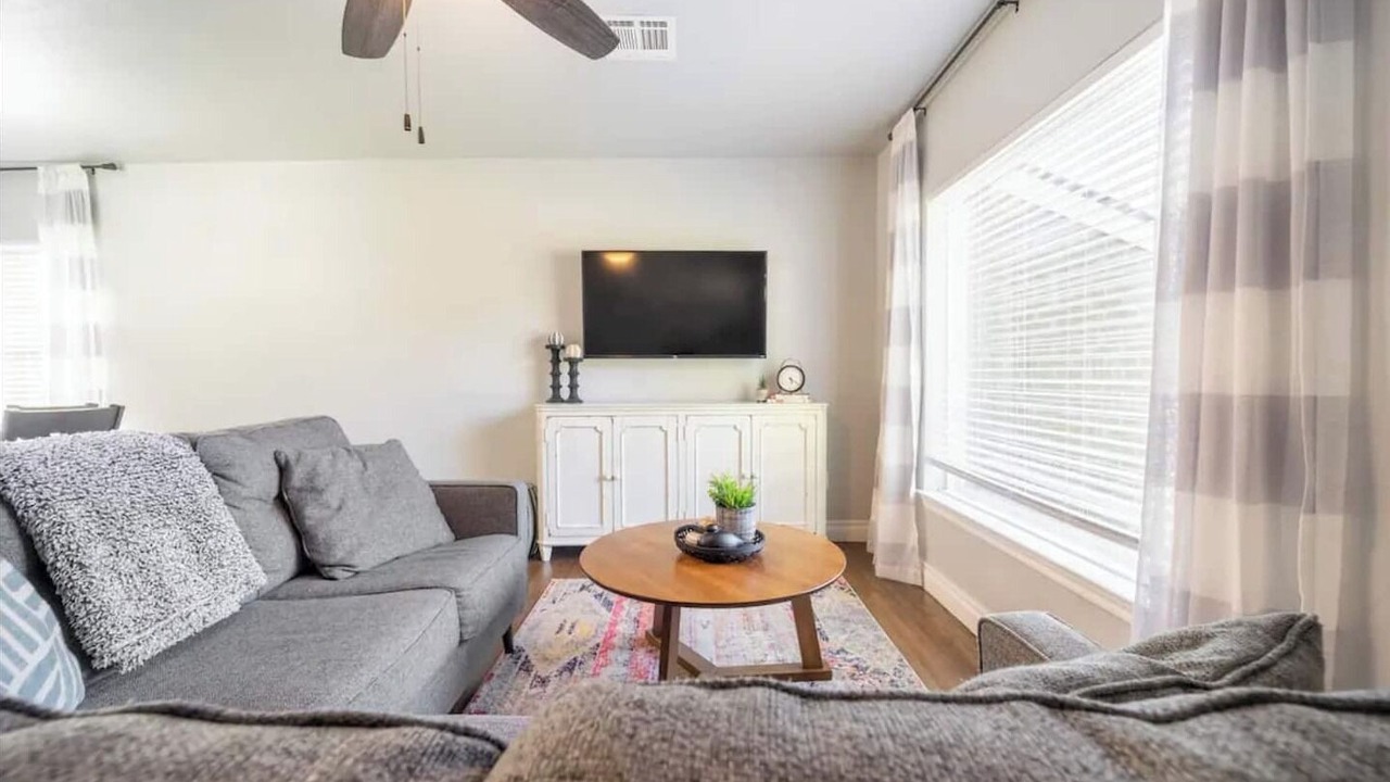 Photo of Livingroom in Norman