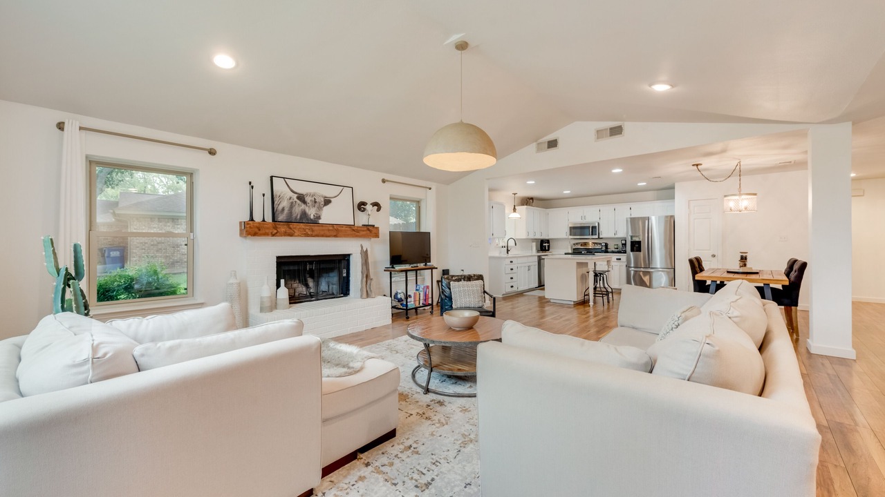 Photo of Livingroom in Keller