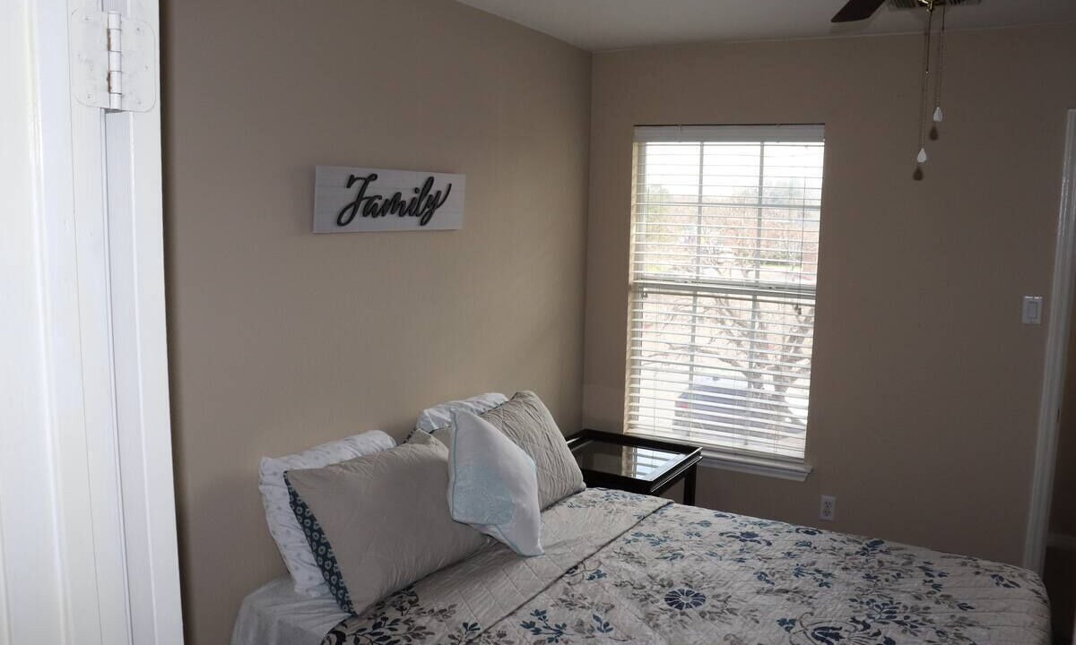 Photo of Bedroom in Franklin Park