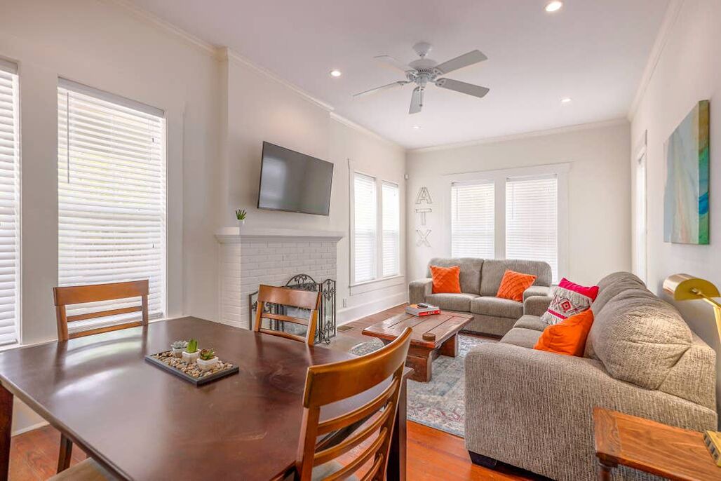 Photo of Livingroom in Central East Austin