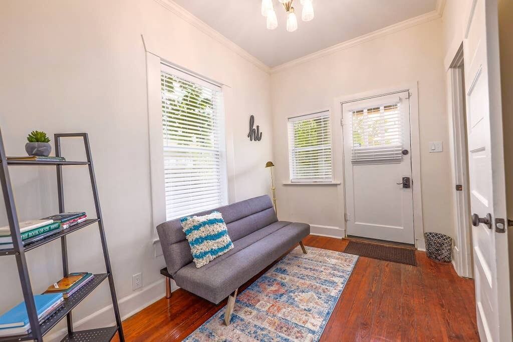 Photo of Livingroom in Central East Austin