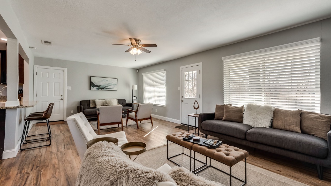 Photo of Livingroom in Keller