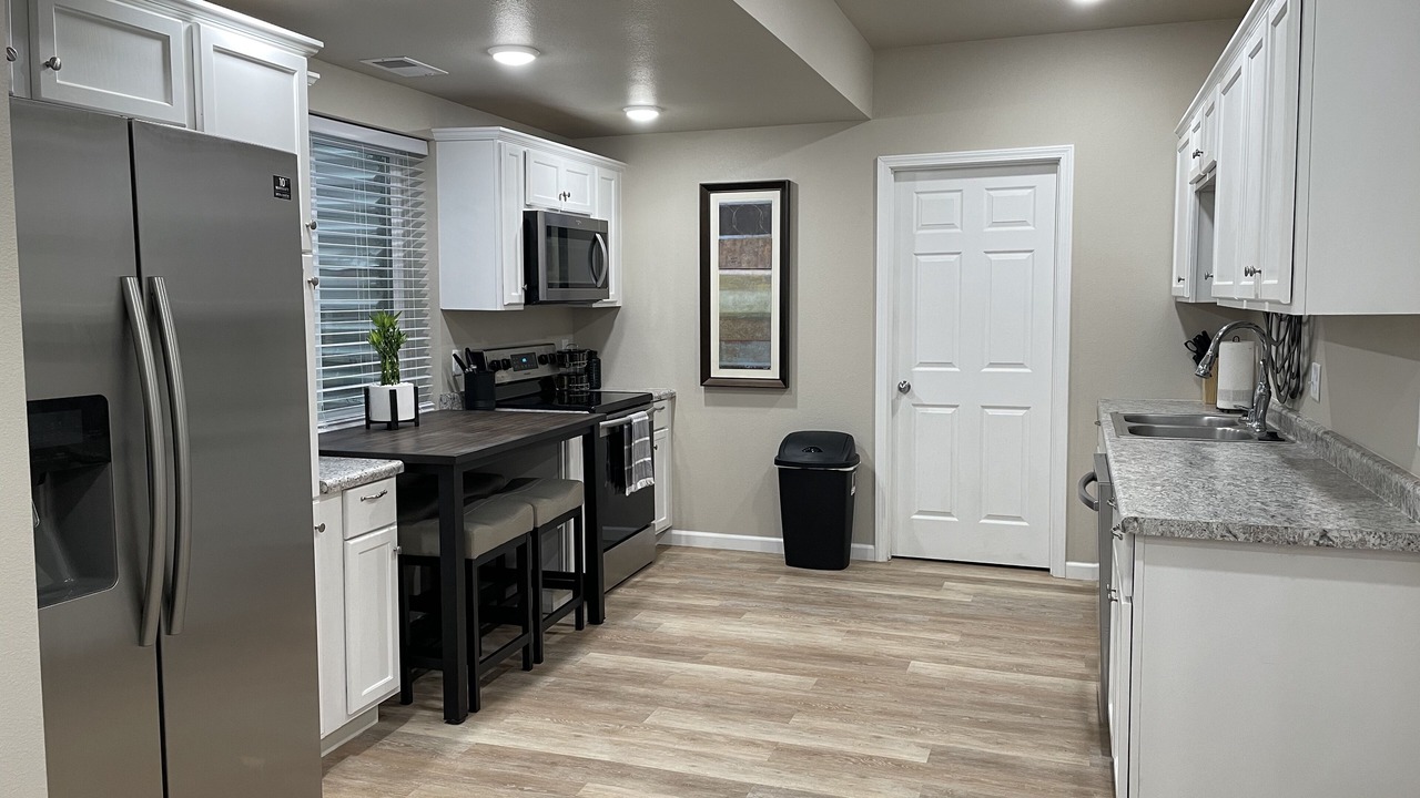 Photo of Kitchen in Fox Farm-College