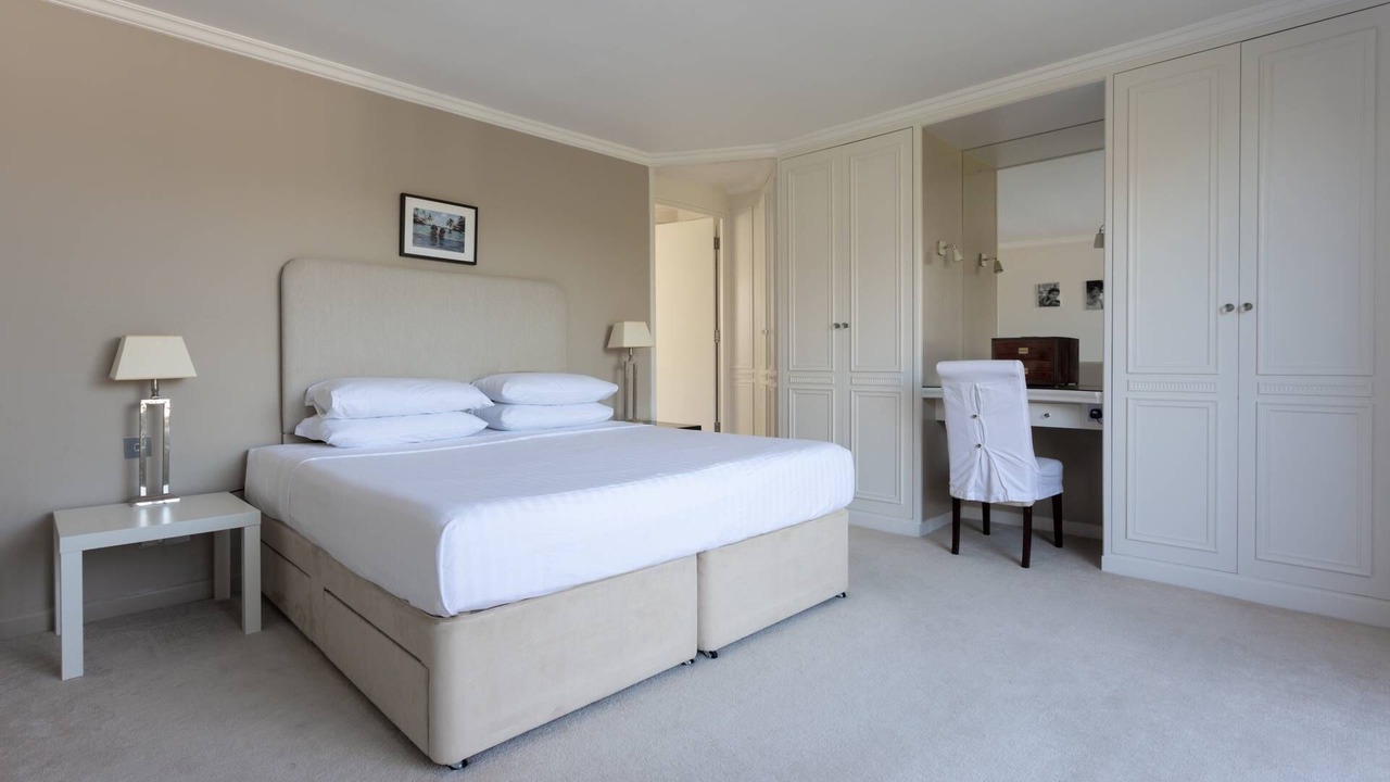 Photo of Bedroom in Holland Park