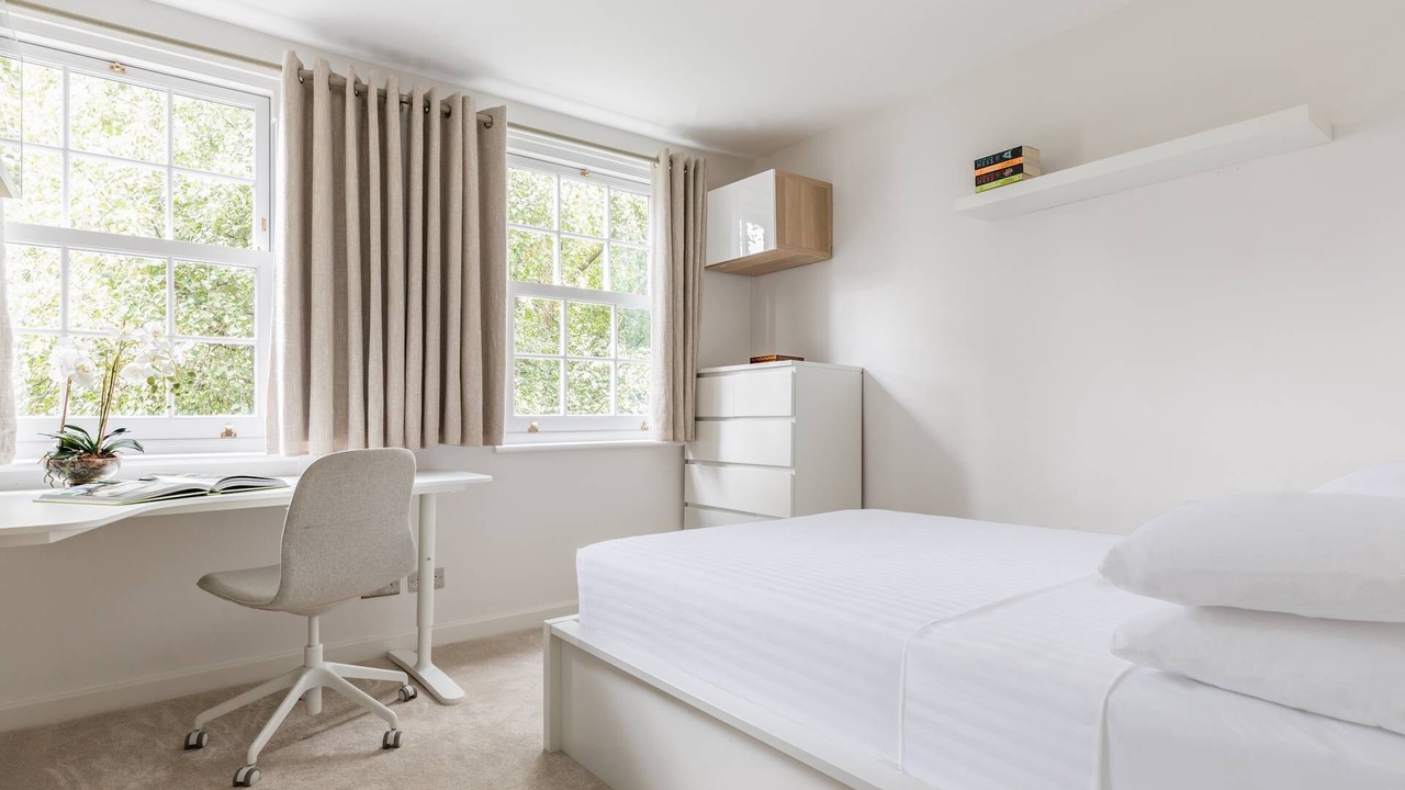 Photo of Bedroom in Holland Park