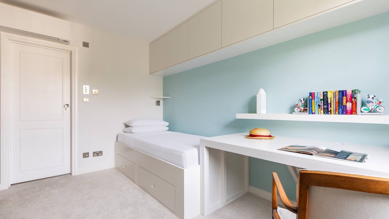 Photo of Bedroom in Holland Park