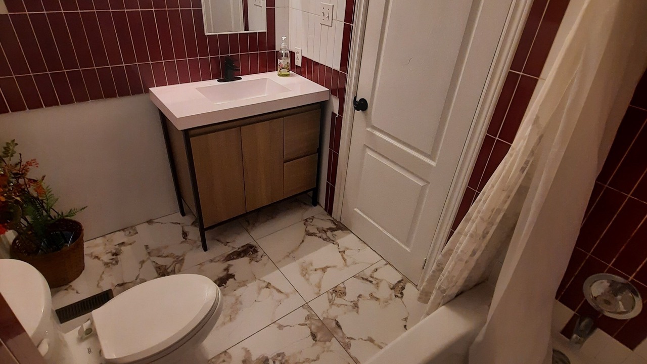 Photo of Bathroom in Wasaga Beach