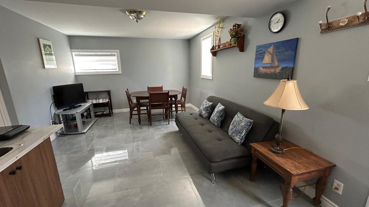 Photo of Livingroom in Wasaga Beach
