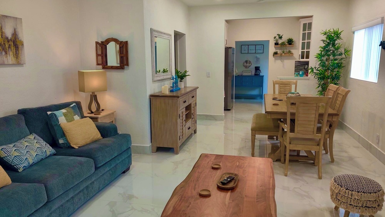 Photo of Livingroom in Coral Way