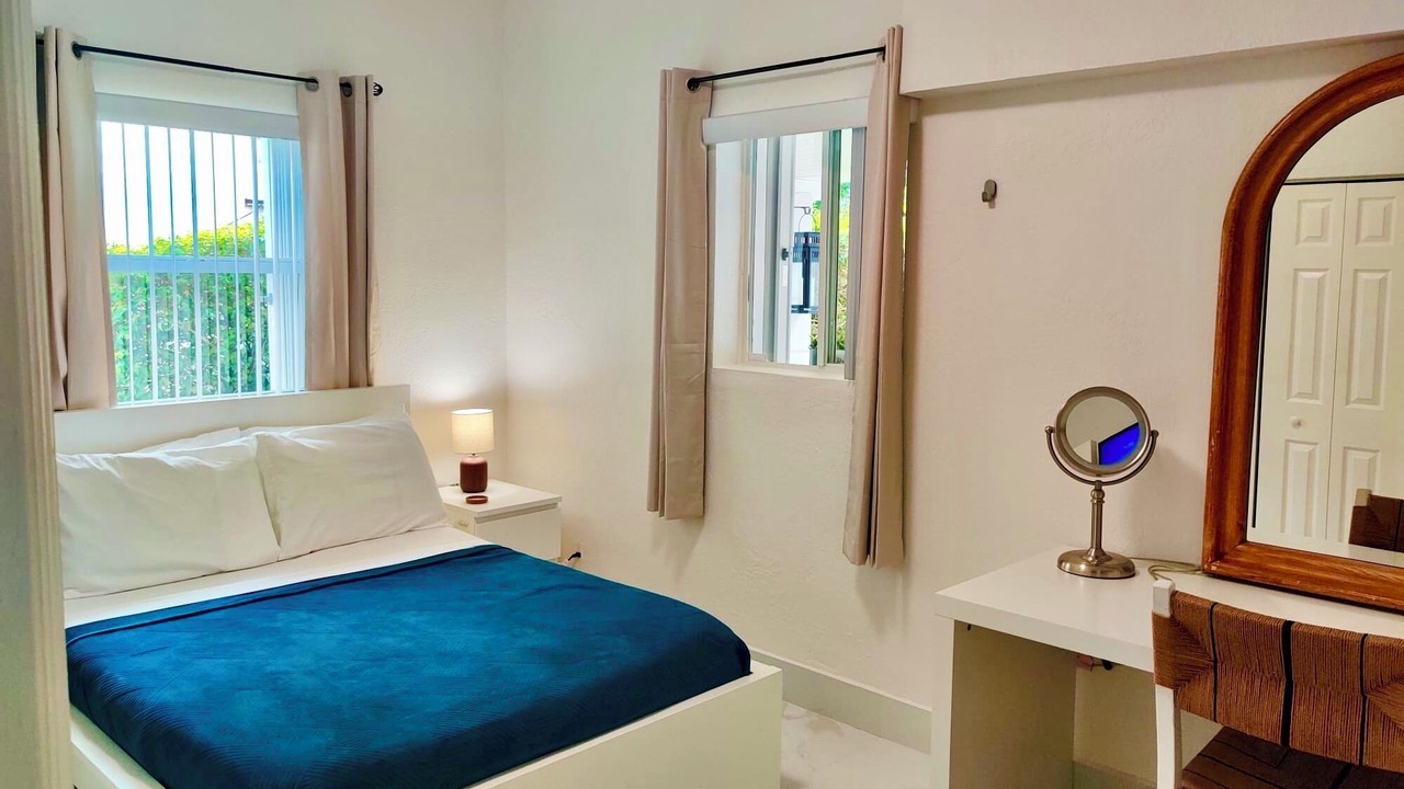 Photo of Bedroom in Coral Way