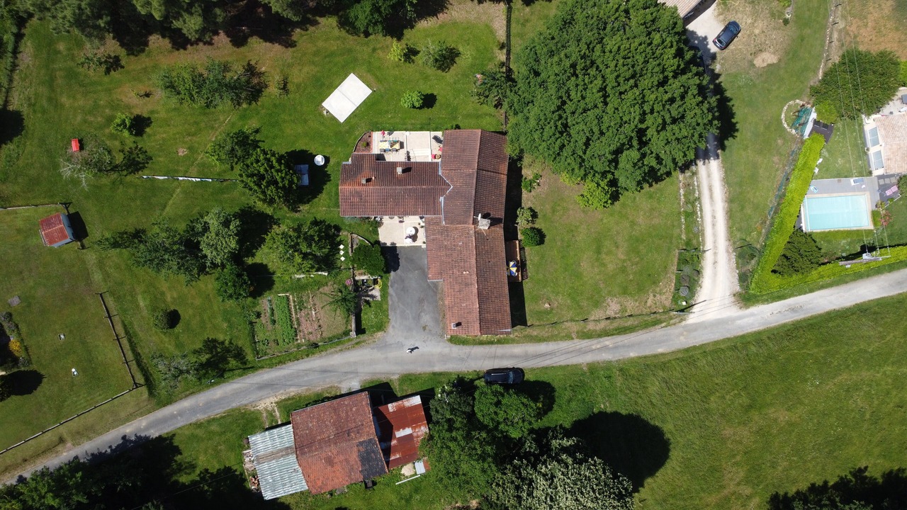 Photo of Outdoor in Coursac