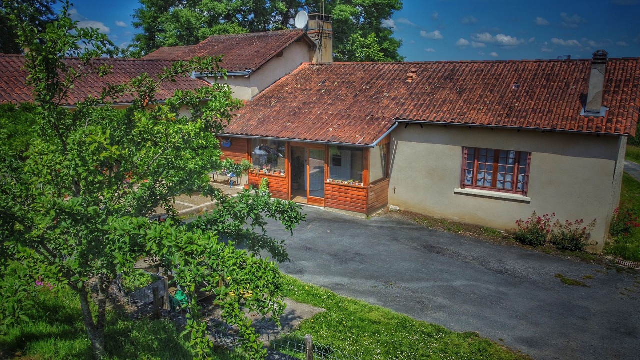 Photo of Outdoor in Coursac