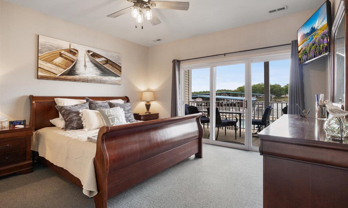 Photo of Bedroom in Sunrise Beach