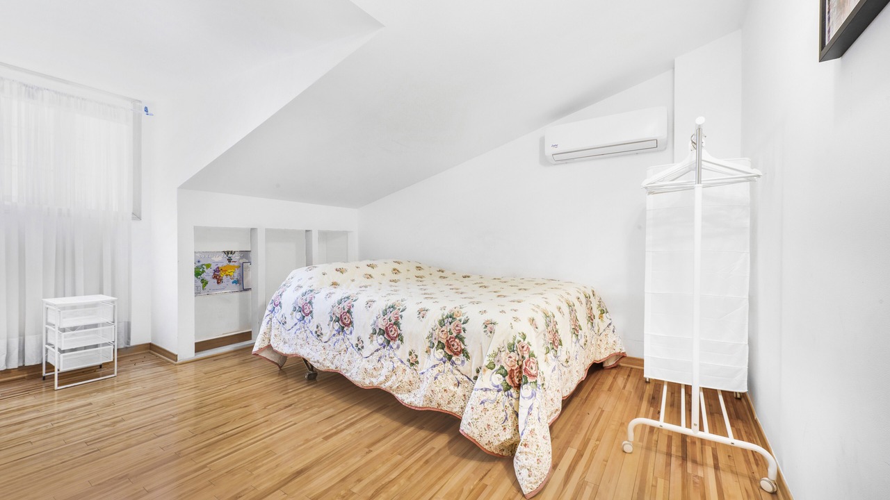 Photo of Bedroom in Lantier