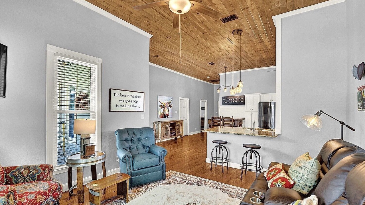 Photo of Bedroom in Hondo