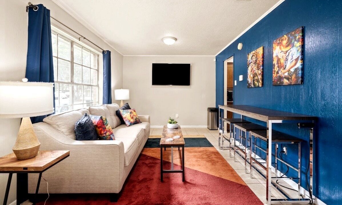 Photo of Livingroom in Pineville