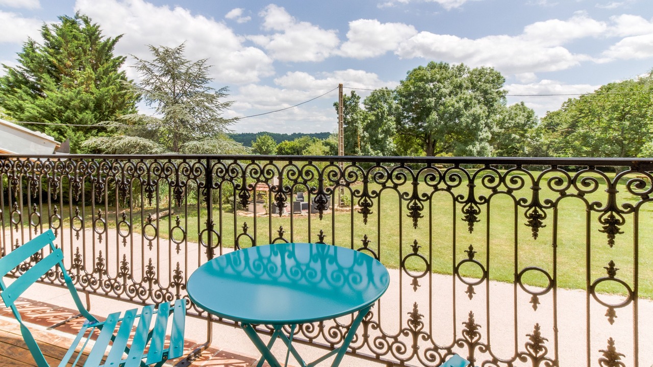 Photo of Patio Balcony in Boulogne-sur-Gesse