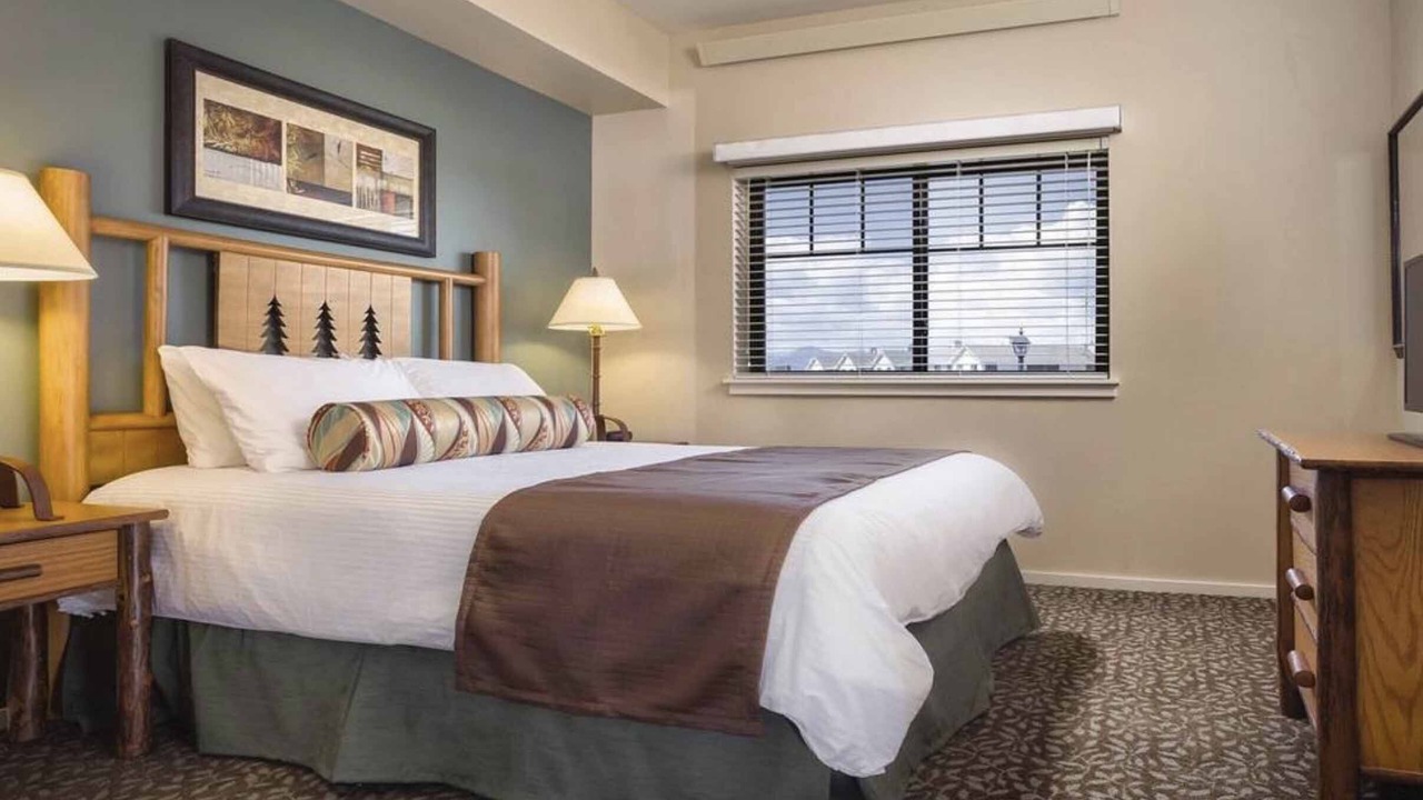 Photo of Bedroom in West Yellowstone