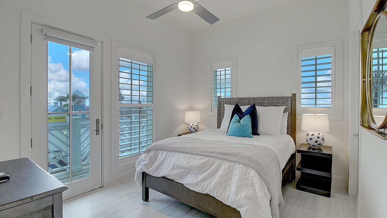 Photo of Bedroom in Cinnamon Shore