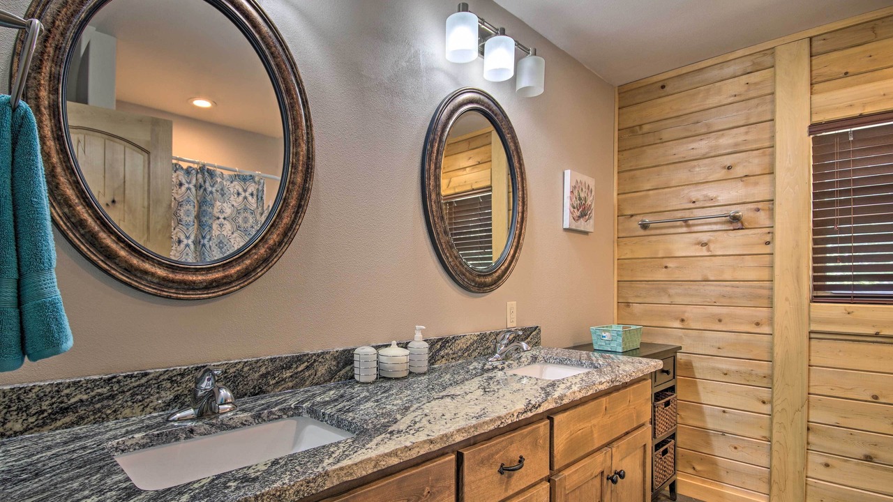Photo of Bathroom in Eucha
