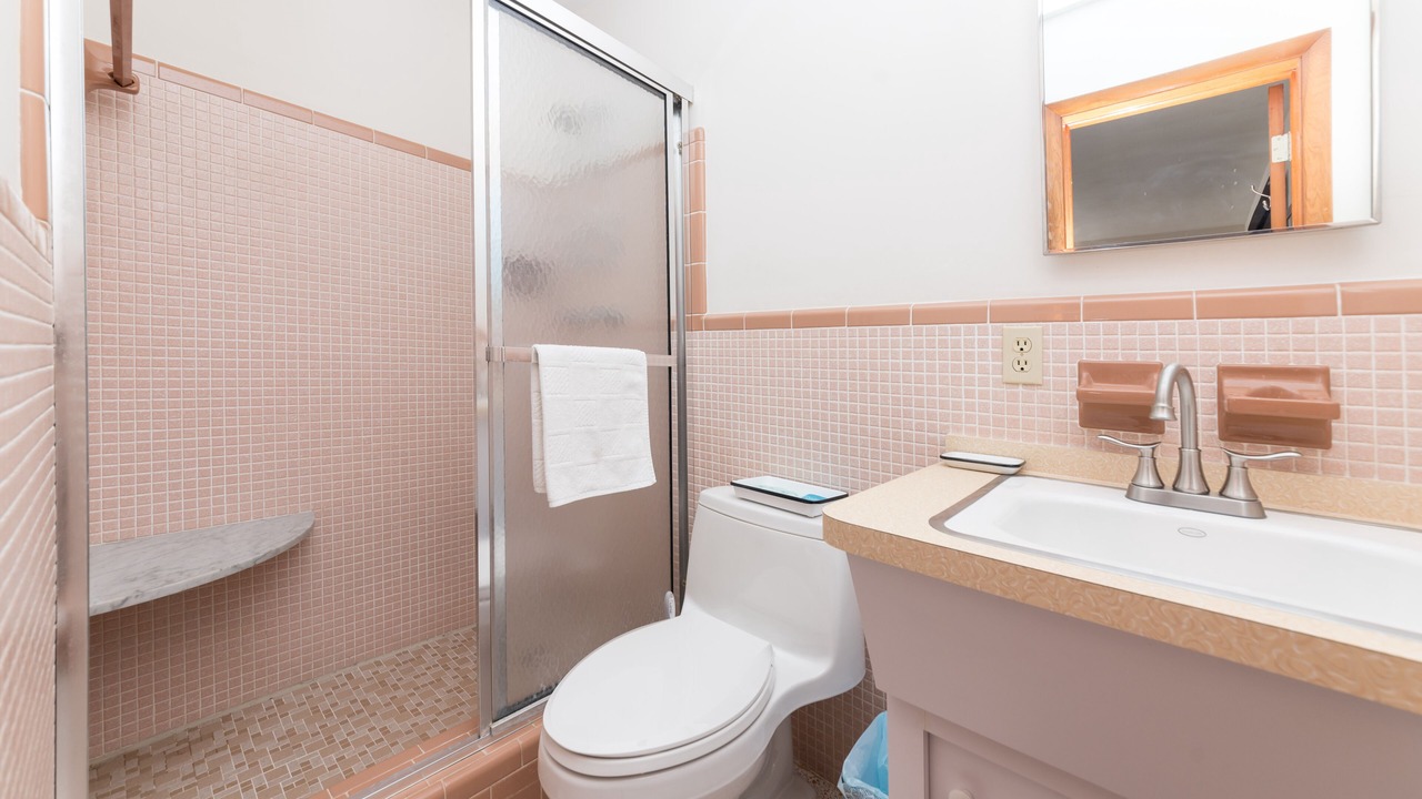 Photo of Bathroom in Harbor Heights