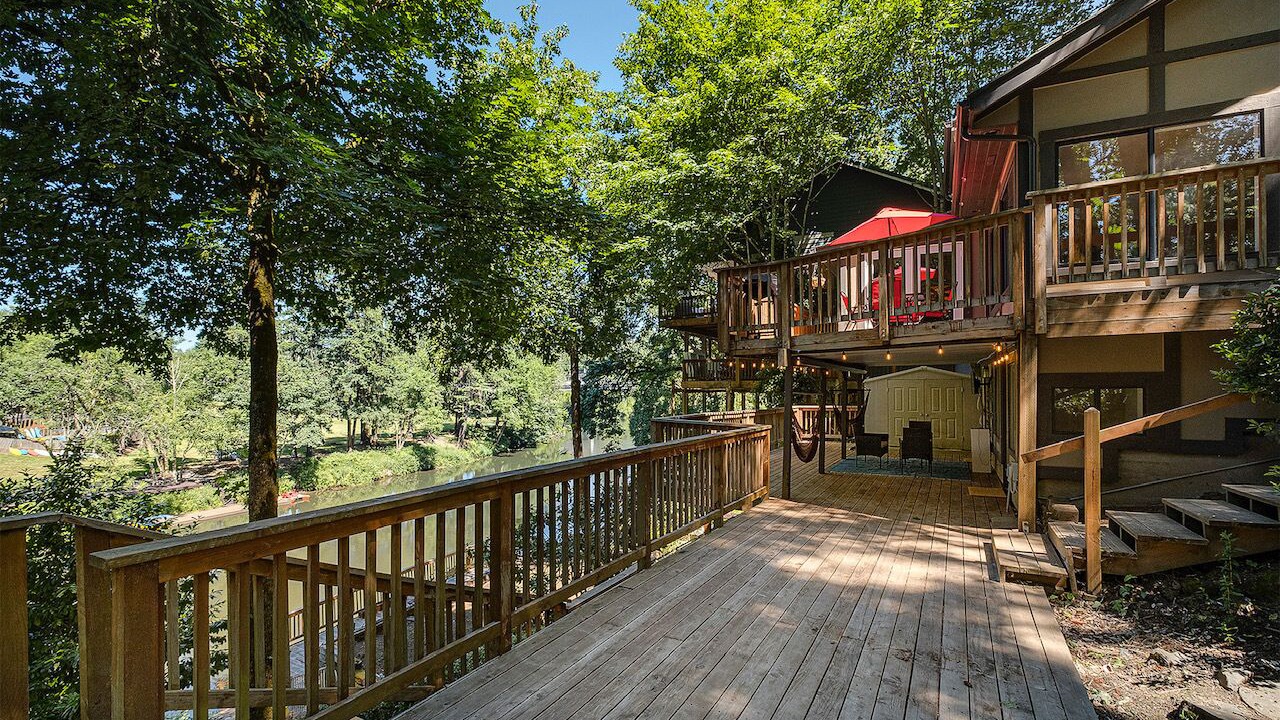 Photo of Outdoor in Stafford - Tualatin Valley