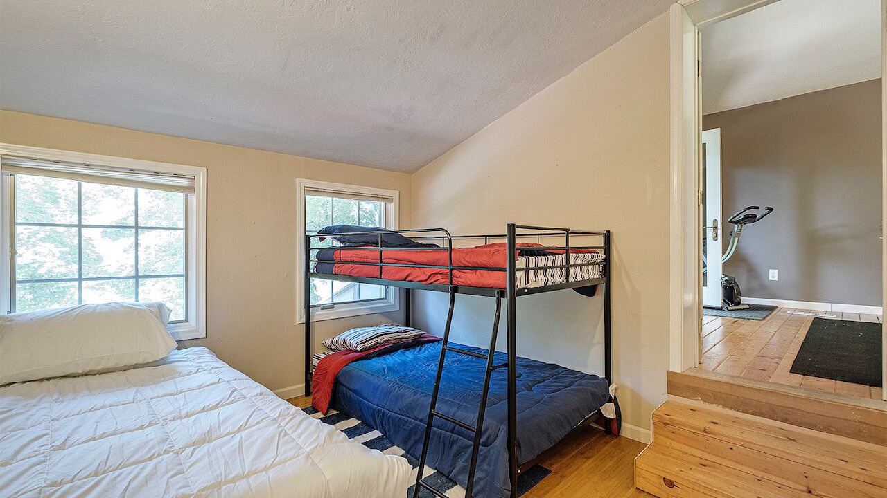 Photo of Bedroom in Stafford - Tualatin Valley