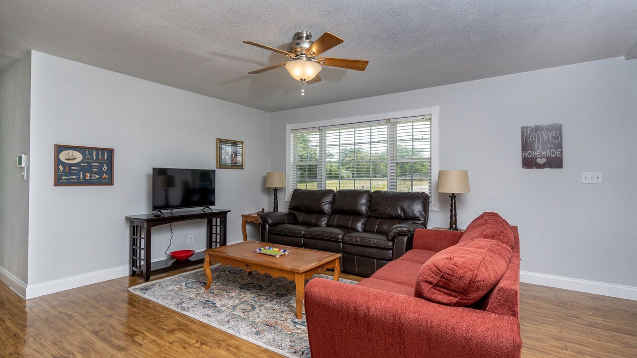 Photo of Livingroom in Salina