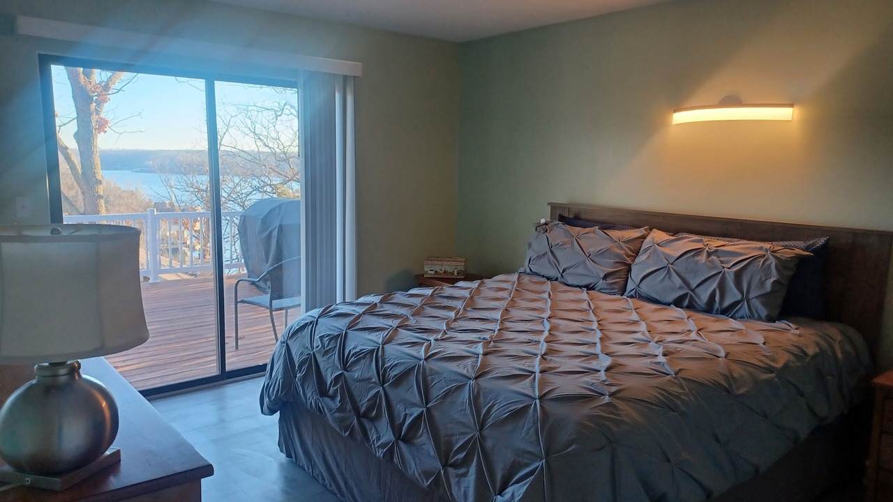 Photo of Bedroom in Lake of the Ozarks